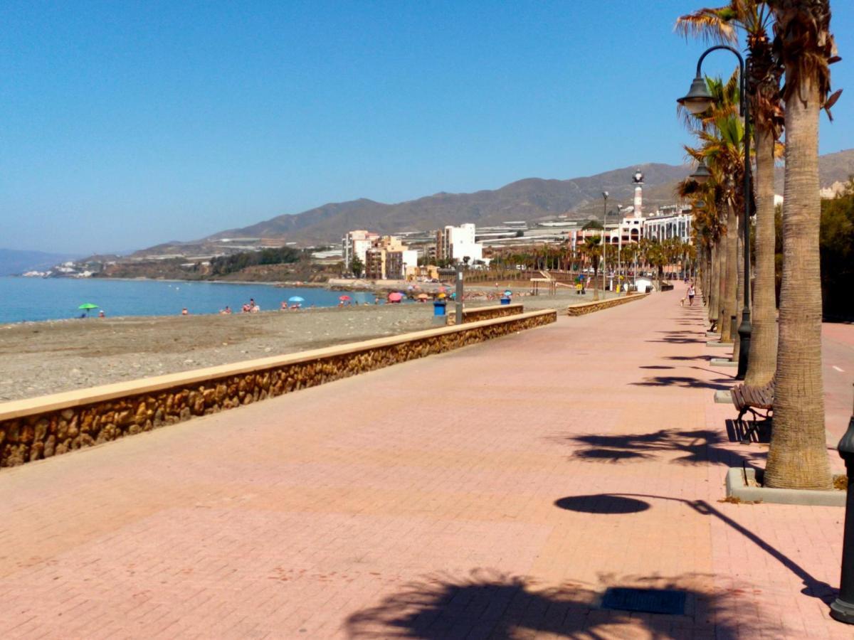 Villa Tranquila Casa Frente Al Mar Adra Esterno foto