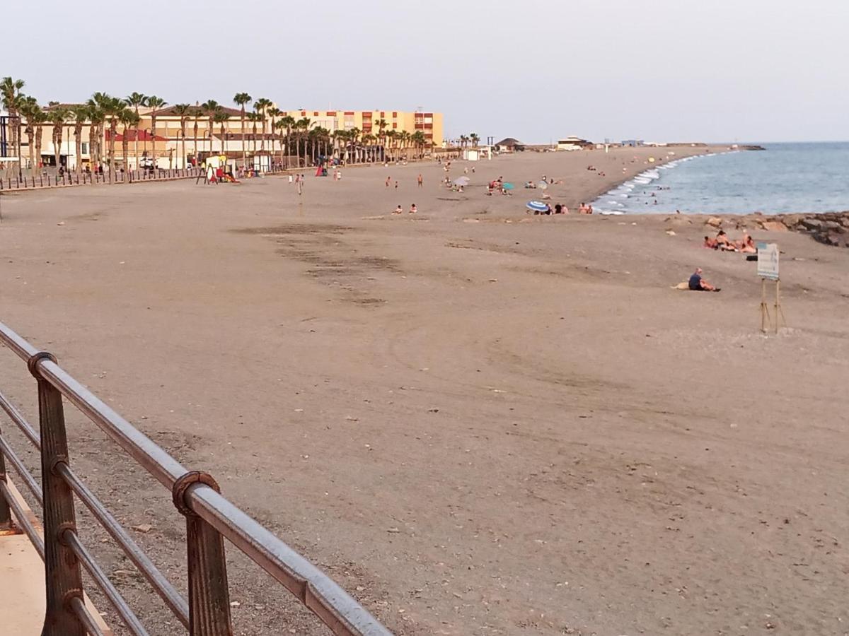 Villa Tranquila Casa Frente Al Mar Adra Esterno foto